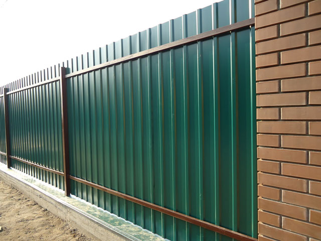 Забор профнастил 1